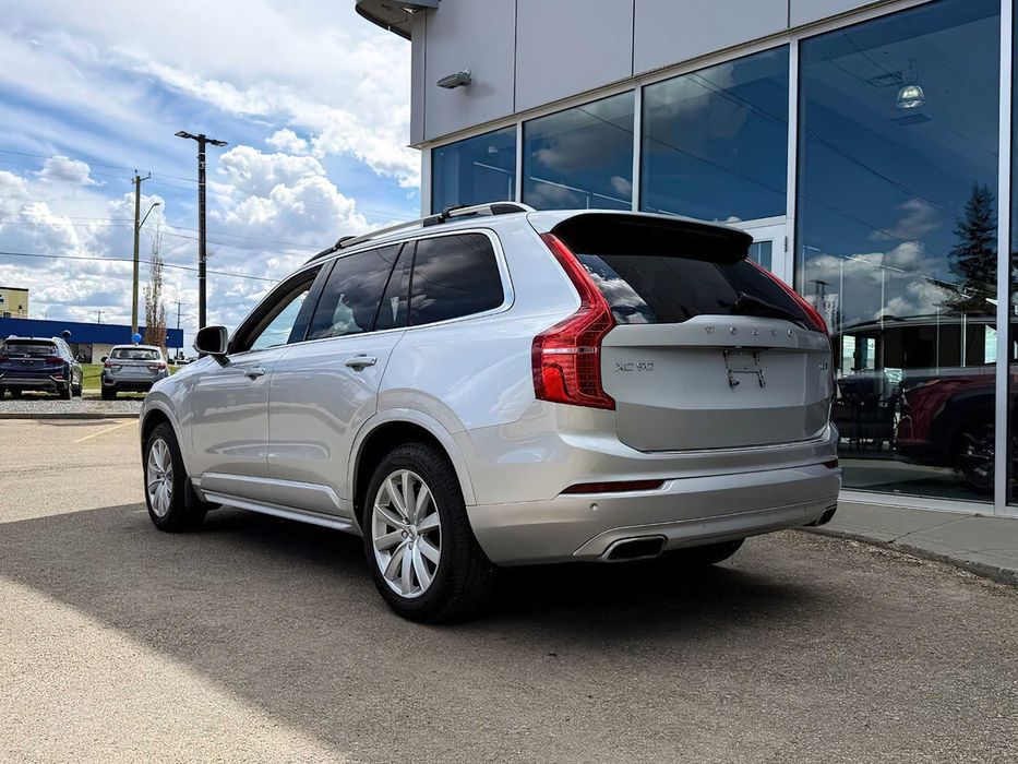 Volvo Xc90      2016