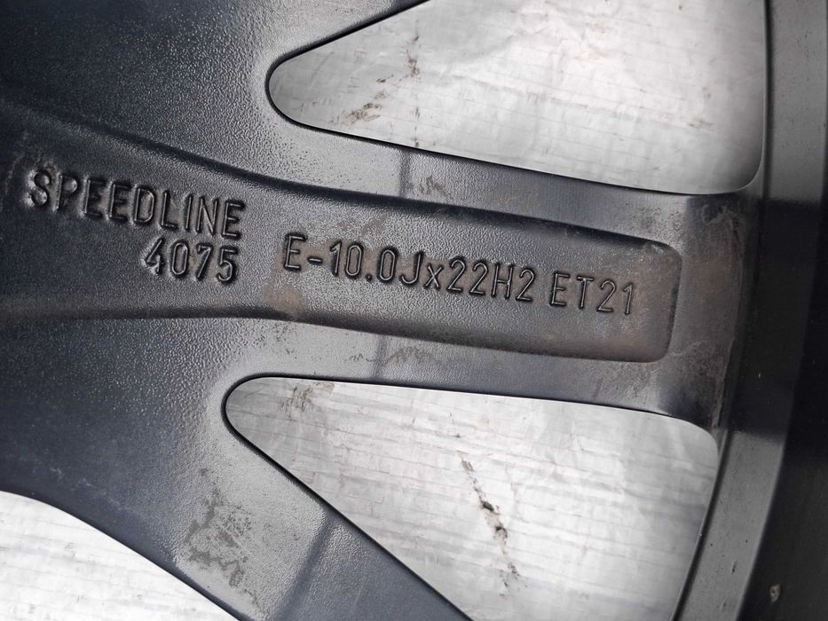 felga aluminiowa audi q7 sq7 q8 sq8 s-line audi sport 22 4m8.601.025.q