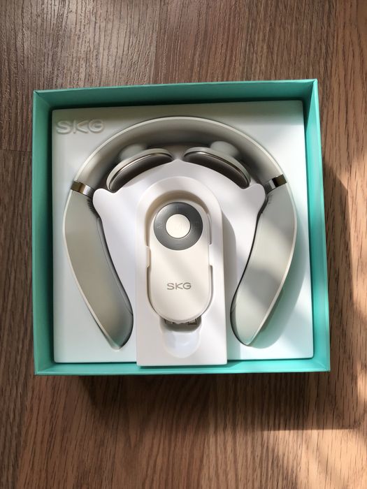 Масажер для шиї SKG 4098e