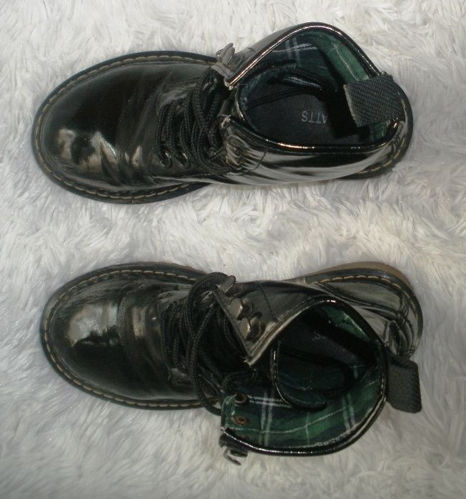 Buty za kostkę bootki czarne firmy Barratts rozmiar 36