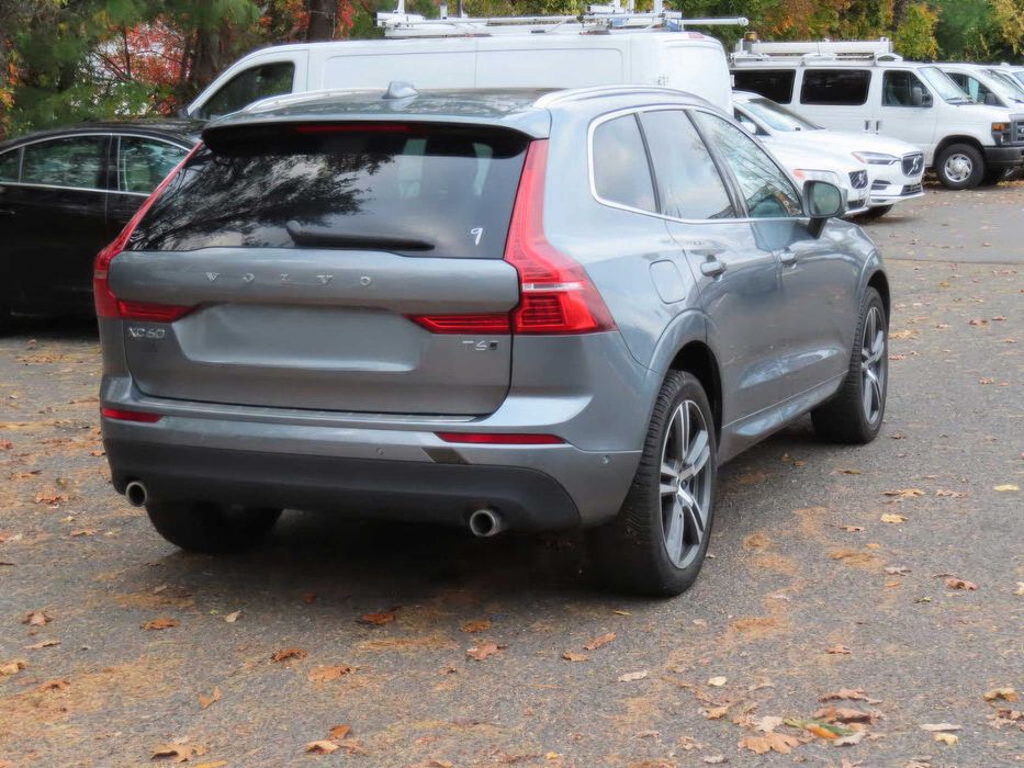 Volvo XC60 T6 Momentum      2019