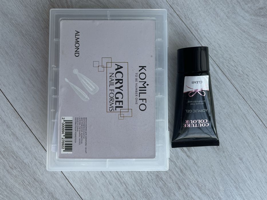 Для нарощування нігтів