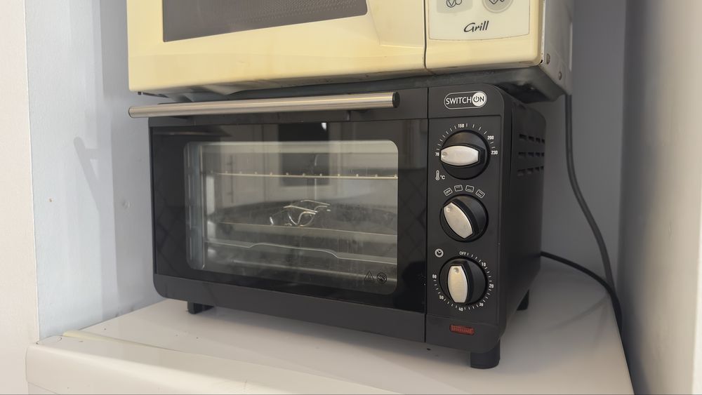 Mały piekarnik SWITCHON