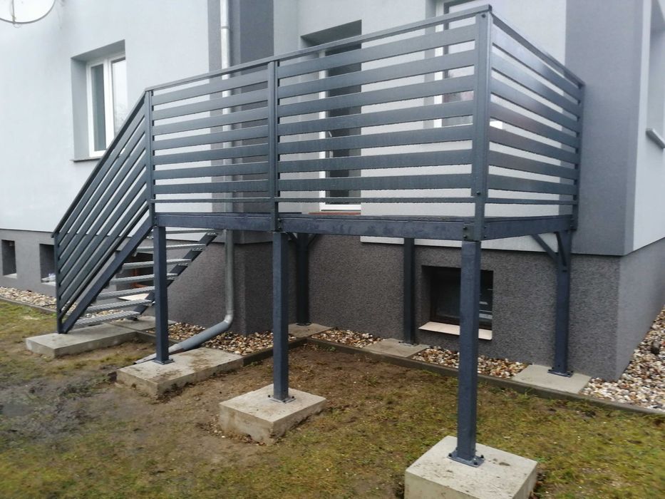 Schody metalowe zewnętrzne
