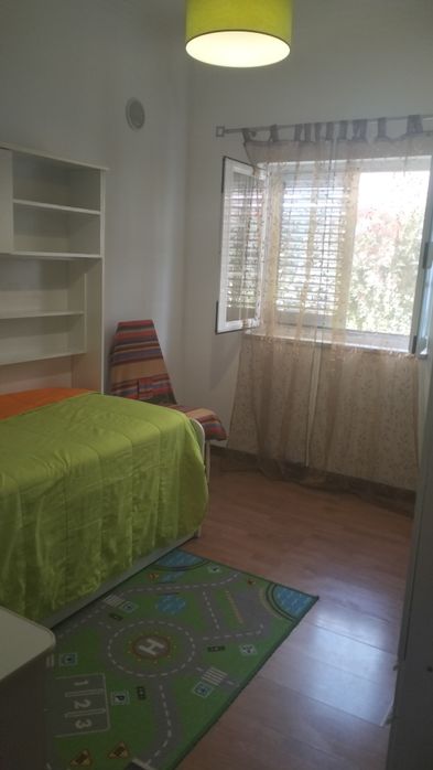 Quarto para arrendar