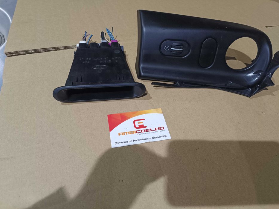 REF223 2 plasticos de proteccao Ford Mondeo 1.6 ano 1997