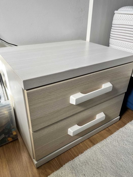 Cama individual + colchão Pikolin + cama extra (gavetão) + mesa de cabeceira