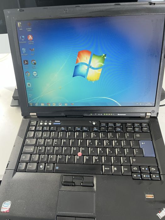 Lenovo t400 com carregador a funcionar