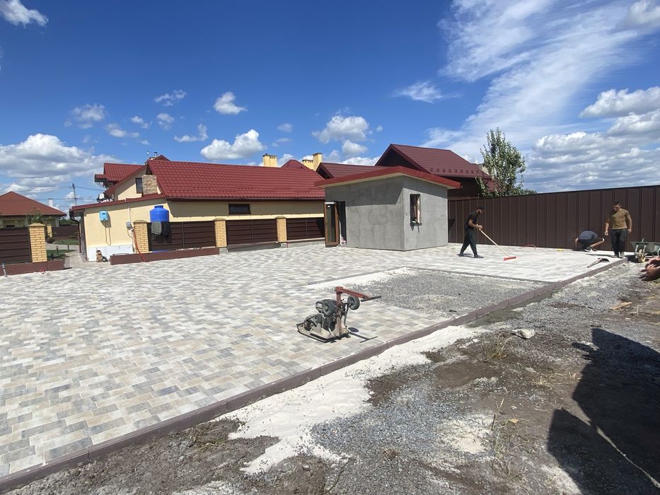 Професийне укладаня  бруківки