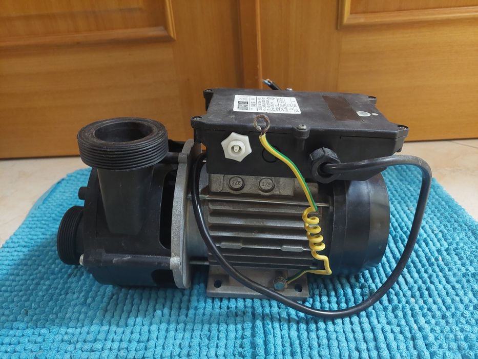 Motor de banheira com hidromassagem
