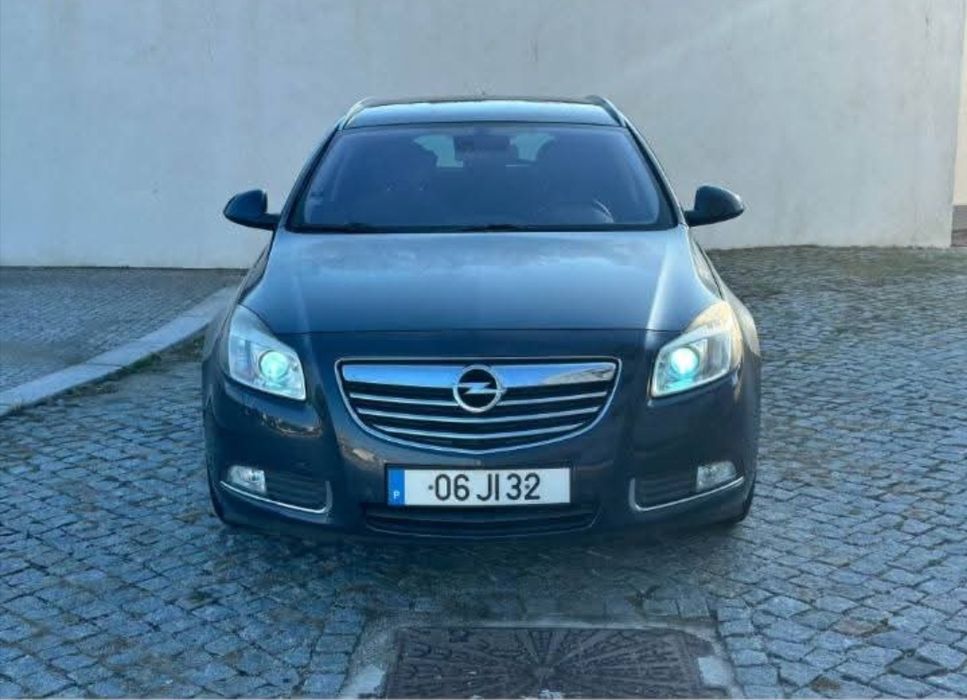 Opel Insignia carrinha em bom estado