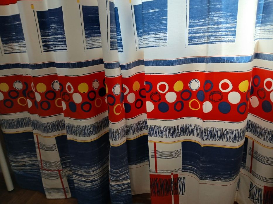 Cortinas feitas na costureira a 8€!