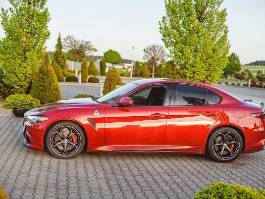 Alfa Romeo Giulia Sprzedam auto, stan idealny