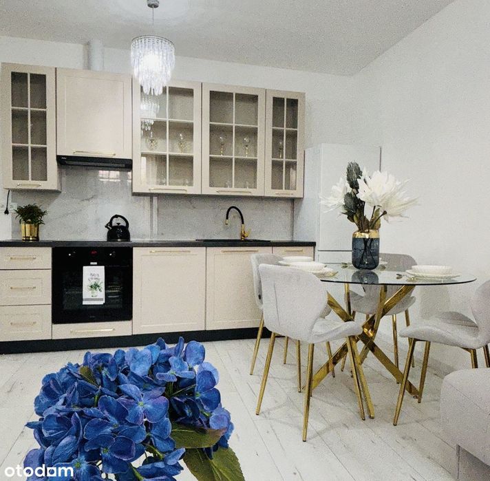 Mieszkanie 49 m² przy Rynku w Oleśnie – po generalnym remoncie.