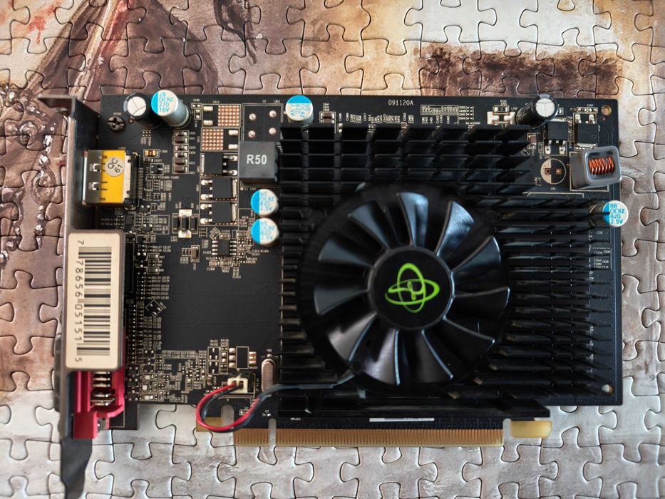 Placa Gráfica AMD XFX Radeon HD 5570 1GB