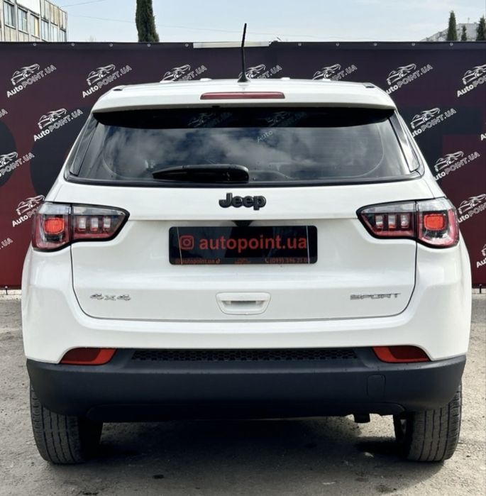 Продам Jeep Compass