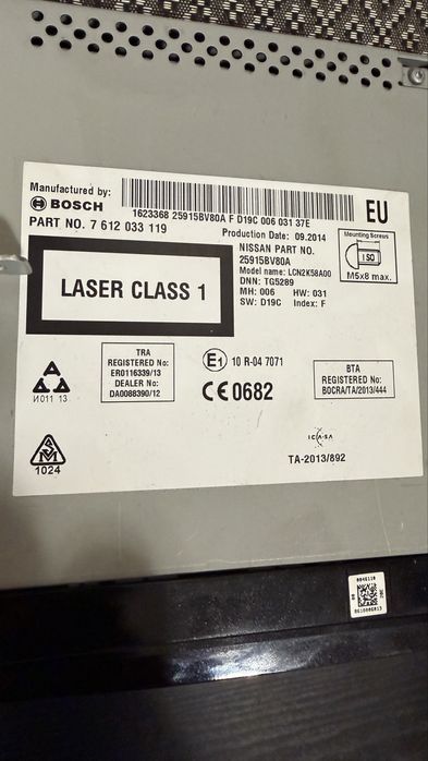 Rádio / Auto Rádio com multimidia, bluetooth e gps para Nissan Juke 2010 até 2014. Funcionando emmperfeito estado.