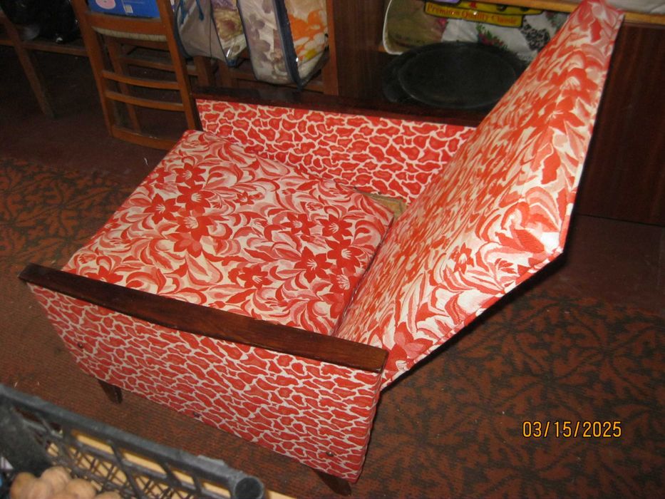 Продам кресло-кровать отреставрированное с матрасом