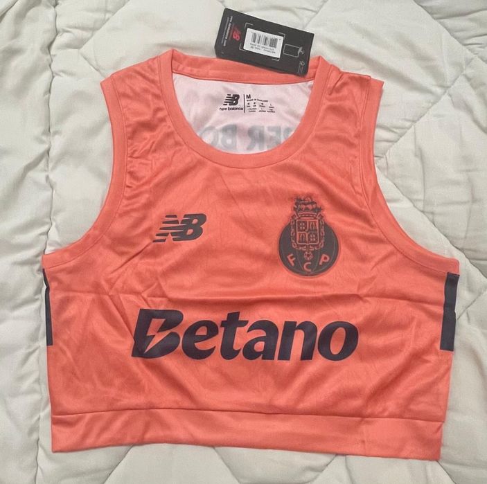 Tops desportivos