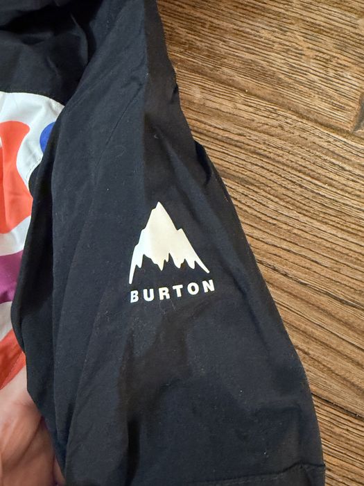 Burton комбінезон 140-146, оригінал , в новому стані .