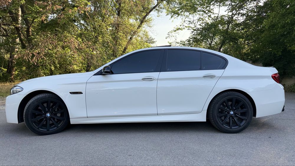 BMW 5 Series 2015 VIN WBA5B1C51FD920974 фото оголошення 3 з 16