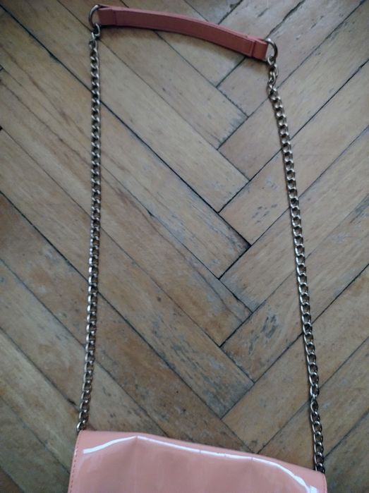 Lakierowana Torebka Mohito