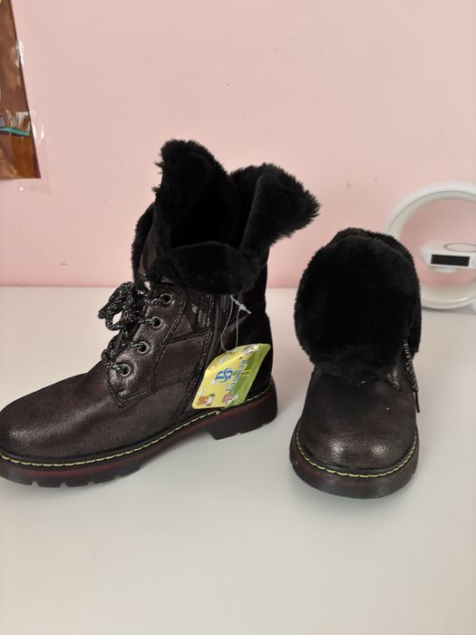 Чобітки для дівчинки