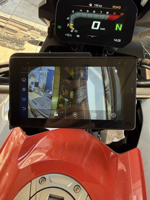 Мотоцикл BMW F750GS