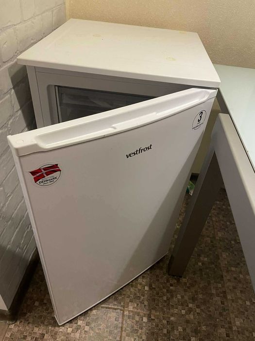 Морозильна камера VESTFROST CMF103W. Данія