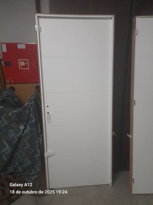 Portas interiores com aro