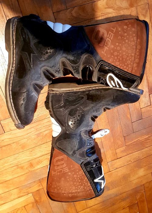 Мотоботы эндуро почти новые