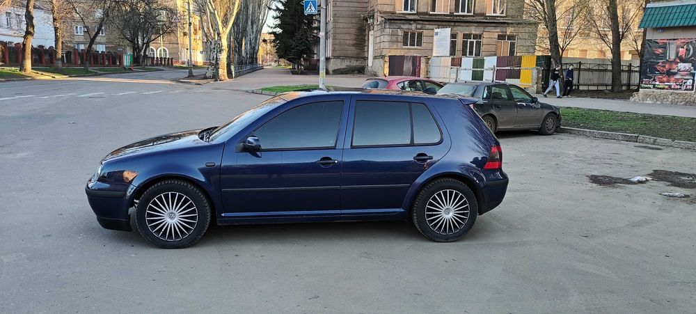 Продам Golf 4 2.0 бензин