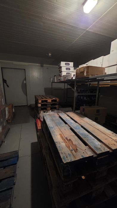 Vendo câmara congelação completa