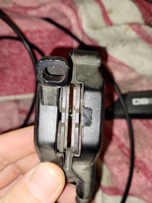 Sram DB8 przód i tył