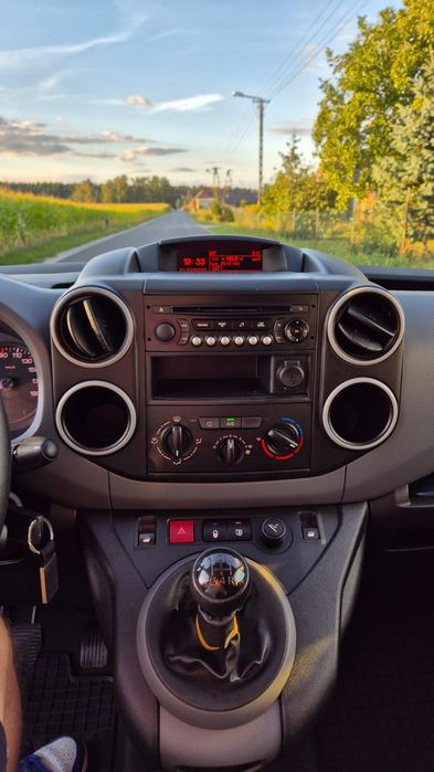 Sprzedam Peugeot Partner 2017 1.6hdi 75km