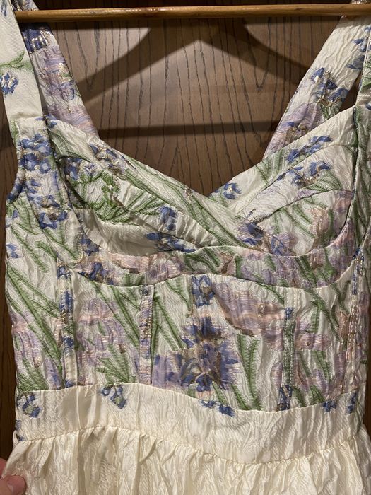 Стильна жакардова сукня