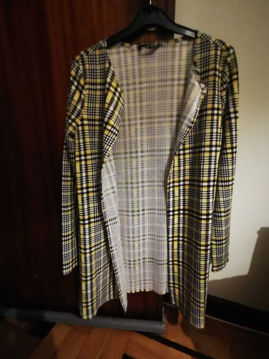 Casaco em poliéster