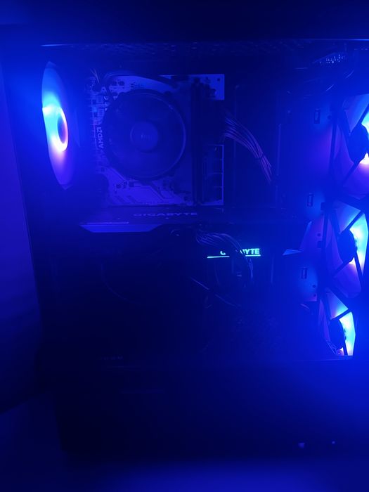 Komputer gamingowy – RTX 3060 | Ryzen 5 | 16GB | SSD