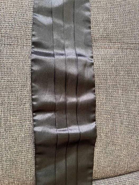 Męski regulowany pas do garnituru XL z klamrą na wieczorne wyjścia