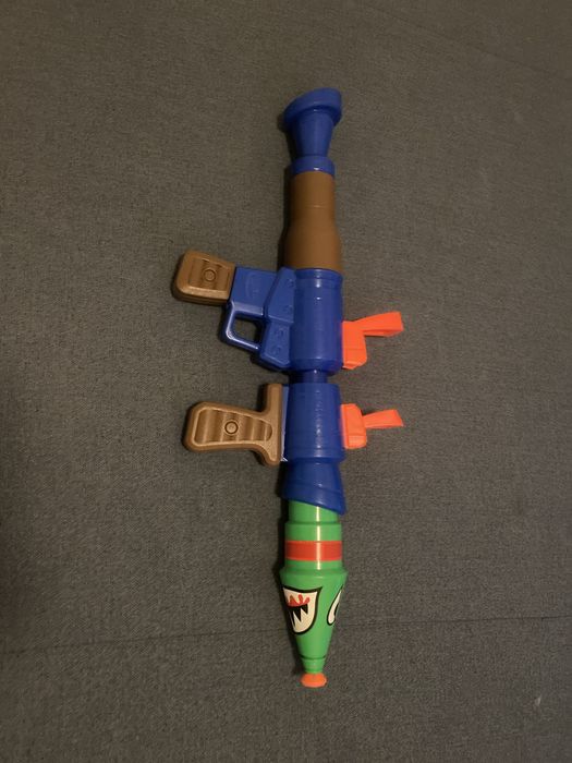 Fornite Rocket nerf agua