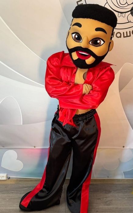 Стриптизер Арнольд