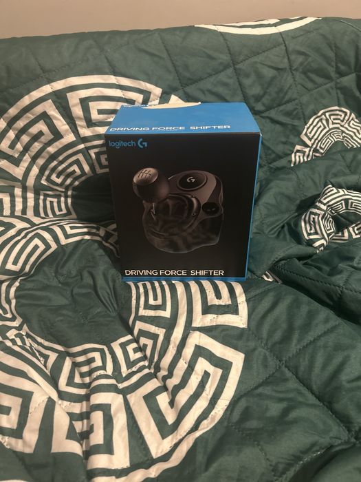 Shifter od logitech (skrzynia do zmiany biegów