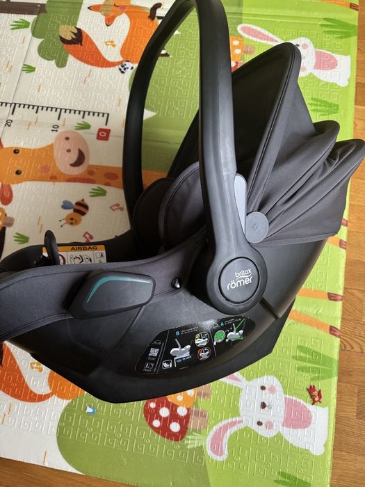 Автокрісло Britax Römer BABY-SAFE CORE (Midnight Grey)