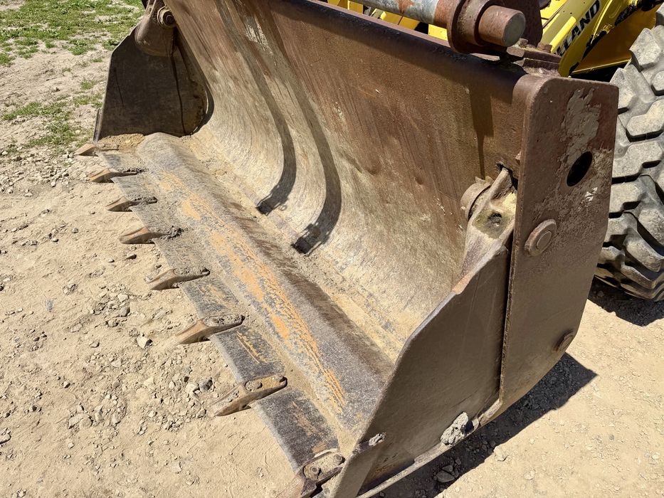 New holland b115 powershift koparko ładowarka