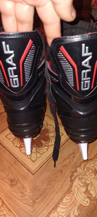 Продам хоккейные коньки Graf
