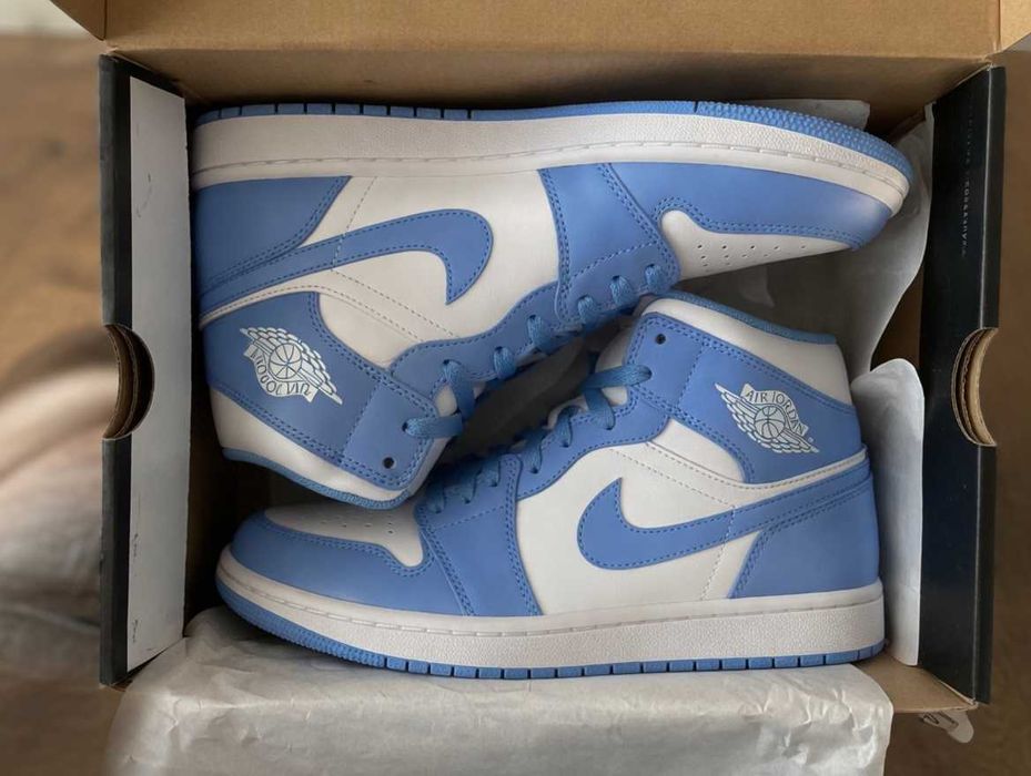 Nike Air Jordan 1 Mid – Azul e Branco – T42