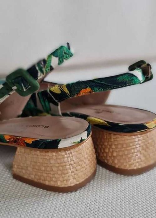 Sandálias Glória Ortiz, Tam. 37