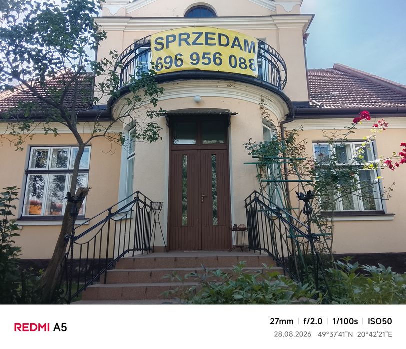 Dom (dworek) na sprzedaż.