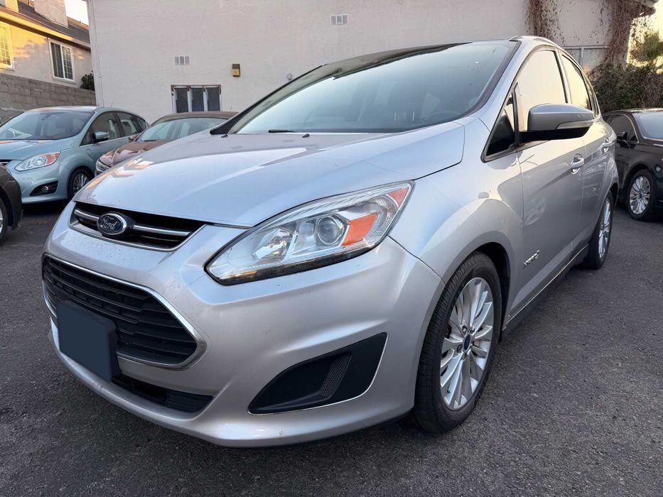 Ford C-MAX Hybrid SE      2017