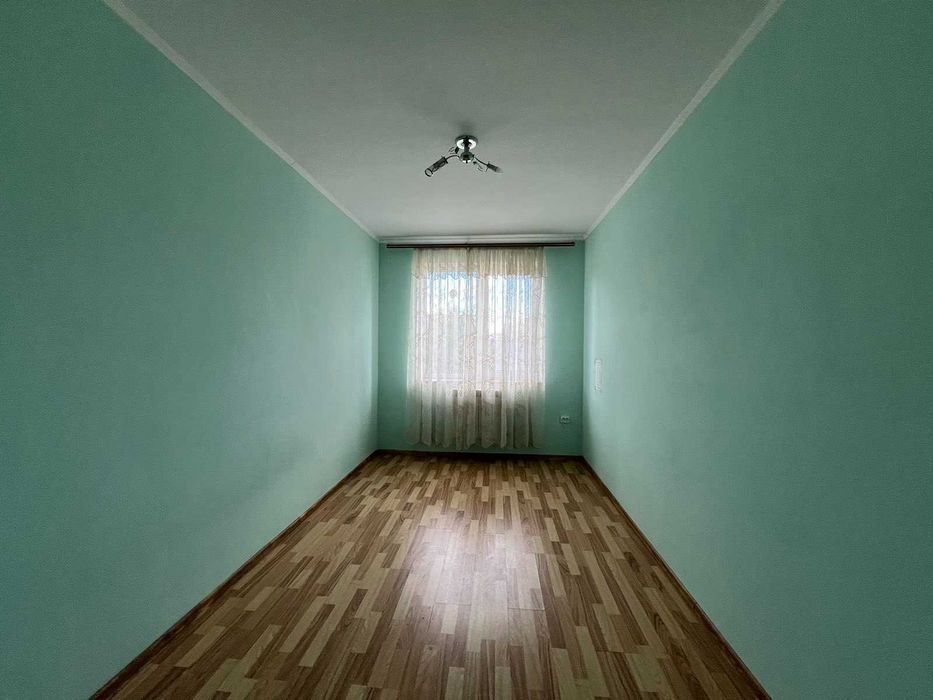 Продається затишний будинок у Крихівцях